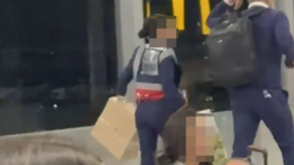 Brincadeira com ‘bomba’ atrasa voo por mais de 2h em Confins
