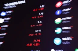 Falha na B3 trava futuros e atrasa pregão nesta sexta-feira
