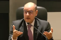 Ricardo Couto planeja cortar 37% das secretarias do RJ