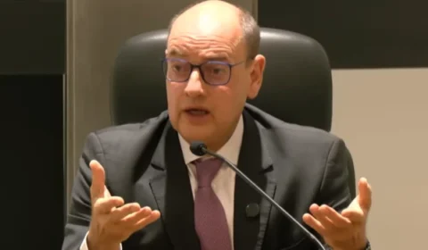 Ricardo Couto planeja cortar 37% das secretarias do RJ