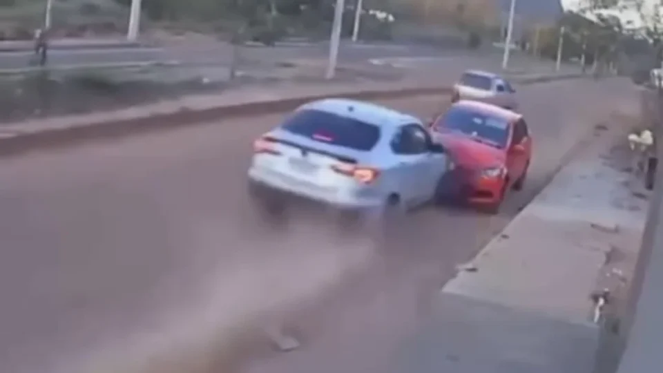 Menina é atropelada ao surgir atrás de carro estacionado; vídeo serve de alerta para motoristas e famílias