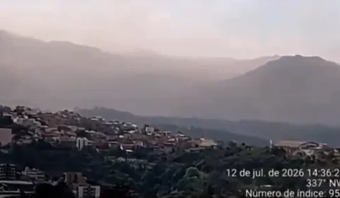 Nuvem de poeira faz prefeitura interromper atividades de mineradoras em cidade de MG