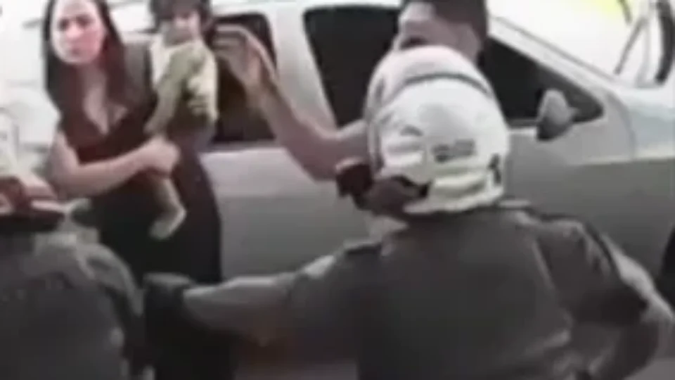 PM é afastado após soco em mulher com bebê no colo durante abordagem em Sorocaba; vídeo provocou reação imediata
