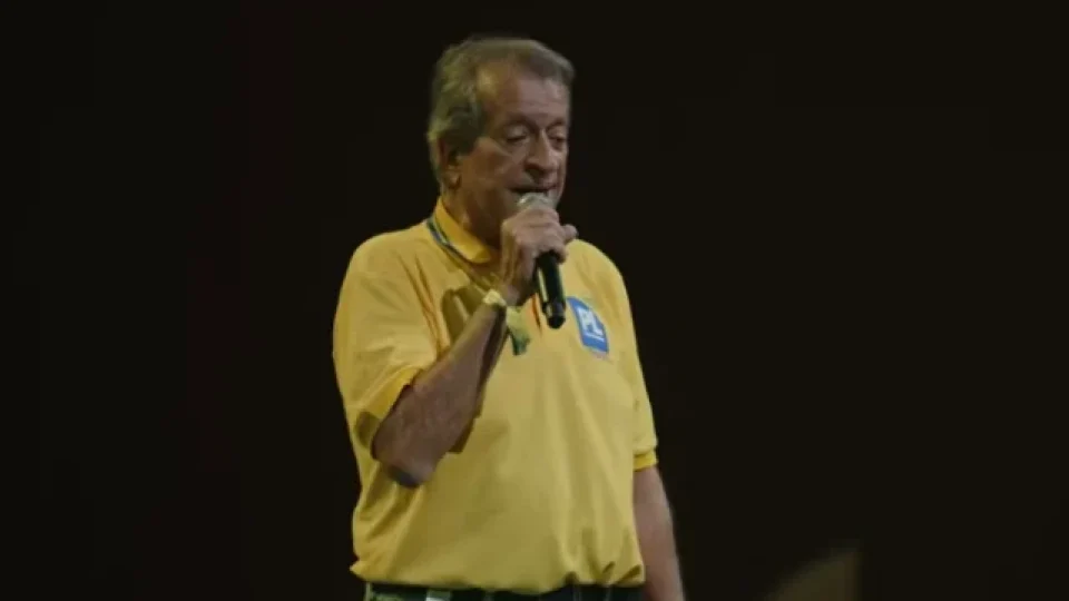 “Você foi escolhido pelo seu pai”: Valdemar reforça Flávio como herdeiro político de Bolsonaro para 2026