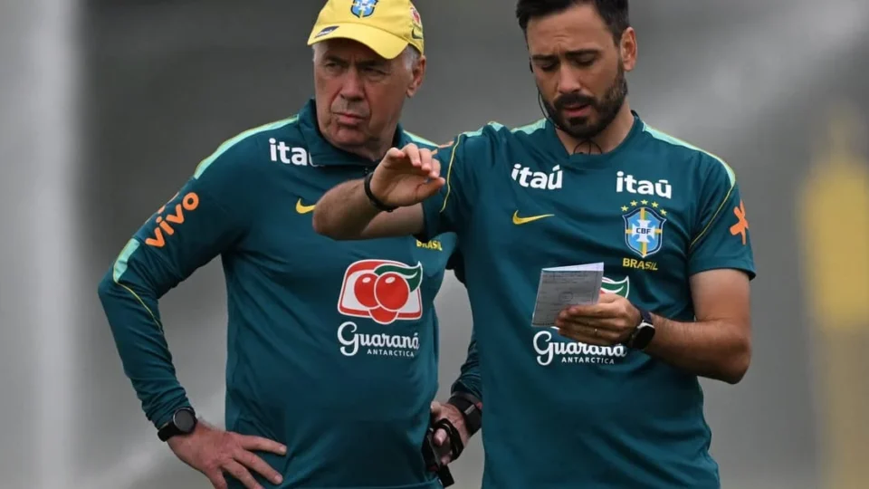 Davide Ancelotti deixa seleção e inicia era no Lille