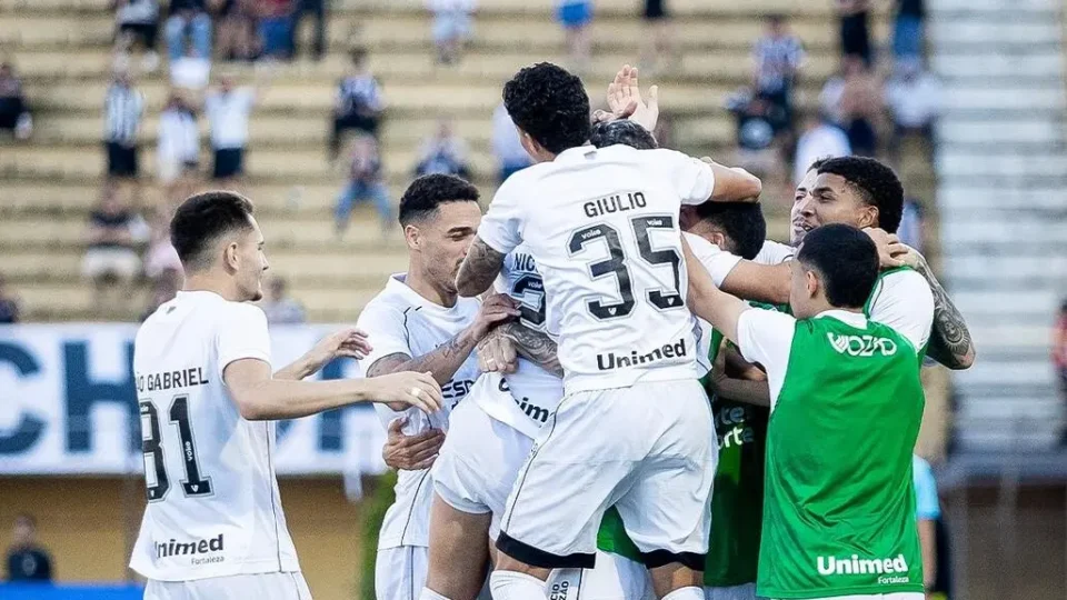Ceará vence São Bernardo em jogo de 7 gols, deixa o Z-4 e ganha fôlego na Série B