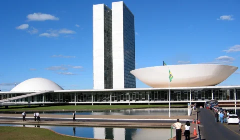 Congresso entra na última semana antes do recesso com PEC 6×1 e projetos pendentes
