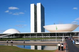 Congresso entra na reta final antes do recesso e deixa PEC da jornada de trabalho para o segundo semestre