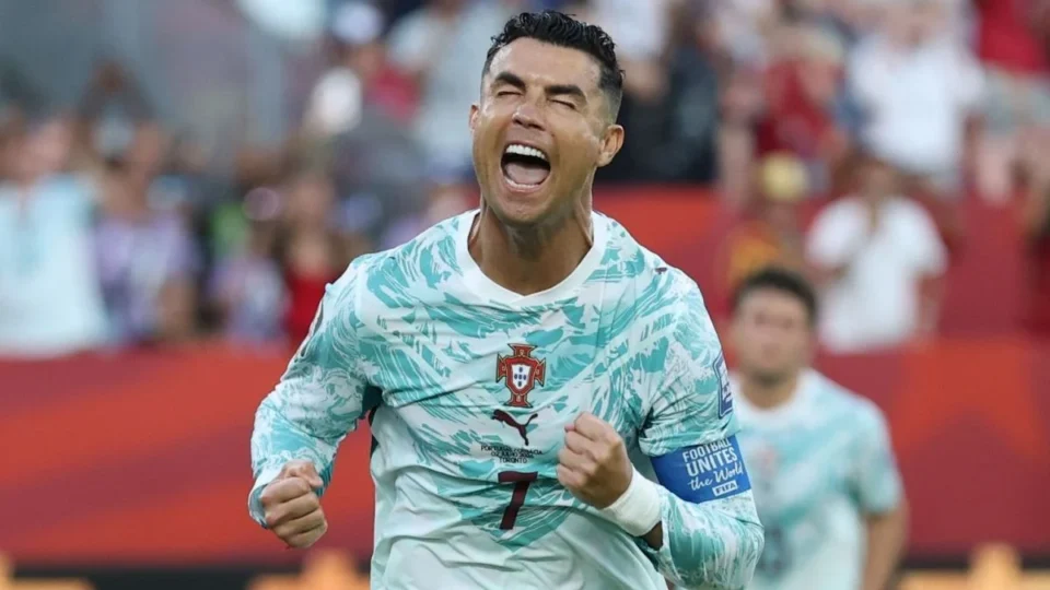 Portugal avança e gol anulado da Croácia acende guerra ao VAR