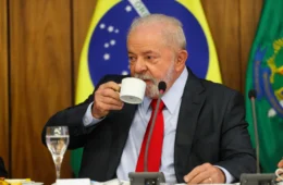 Brasil envia 48 toneladas de leite em pó para Cuba em ação emergencial