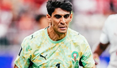Defesa de Bono contra Mbappé aumenta projeção do goleiro marroquino no Mundial