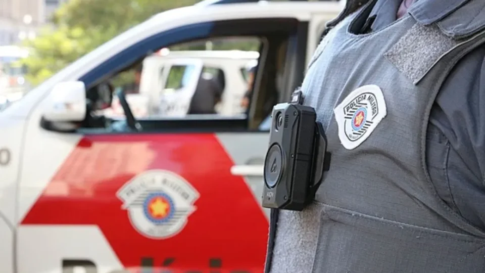 Suspeita de elo entre PCC e oficiais da PM acende alerta em São Paulo; investigação apura troca de favores e vazamento de informações