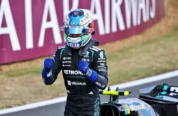 Antonelli faz pole em Silverstone e amplia domínio na F1