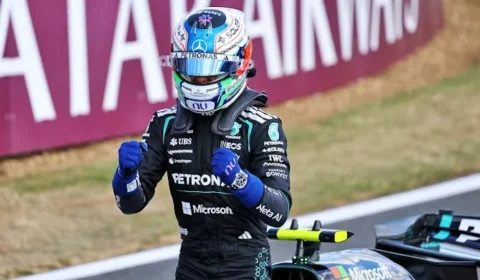 Antonelli faz pole em Silverstone e amplia domínio na F1