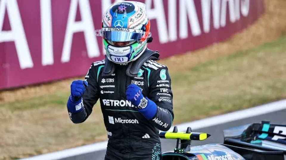Antonelli faz pole em Silverstone e amplia domínio na F1