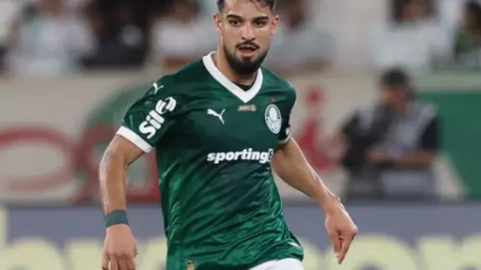 Fenerbahçe esfria interesse, e Flaco López deve seguir no Palmeiras