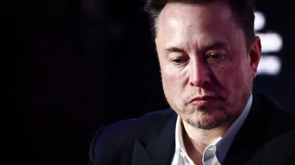 R$ 95 bilhões evaporam: Elon Musk sofre um dos maiores tombos da história após resultado da Tesla