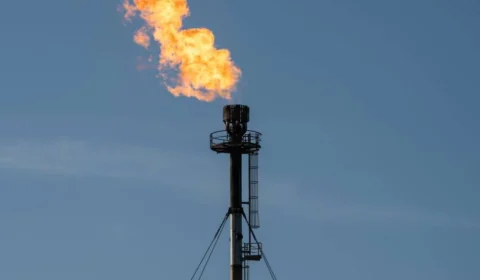 Trump encerra trégua com Irã e faz petróleo disparar 5%