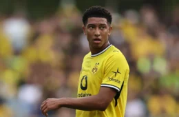 Jobe Bellingham promete liderar Borussia Dortmund na temporada
