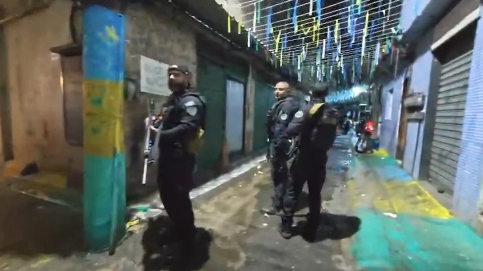 Estudo aponta mais de 8 mil mortes em ações policiais no RJ desde 2019 e aumento da letalidade em 2025
