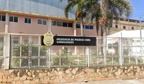 Feminicídio em Minas Gerais: Bebê é encontrado mamando na mãe após assassinato