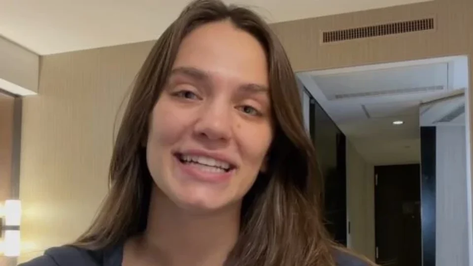 Júlia Kudiess anuncia cirurgia após grave lesão e manda recado de esperança aos fãs