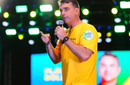 Pesquisa: ES coloca Flávio 6 pontos a frente de Lula