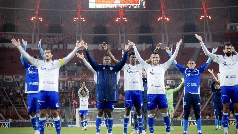 Cruzeiro x Inter: Cabuloso cala o Beira-Rio, quebra tabu de 16 anos e dá salto na tabela do Brasileirão