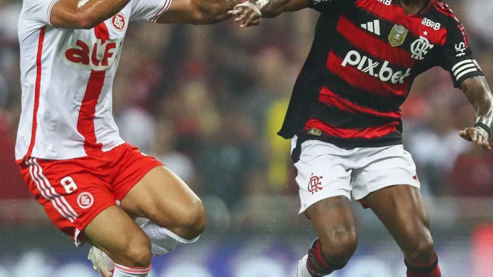 Onde assistir Internacional x Flamengo hoje às 19h30 no Brasileirão