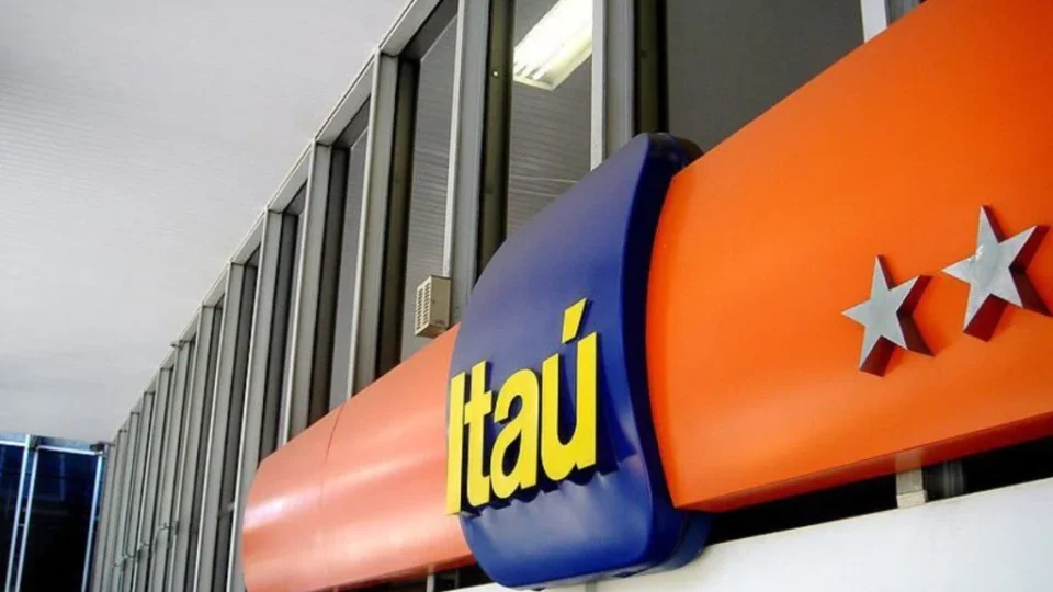 Samsung e Itaú encerram cartão conjunto em 2026