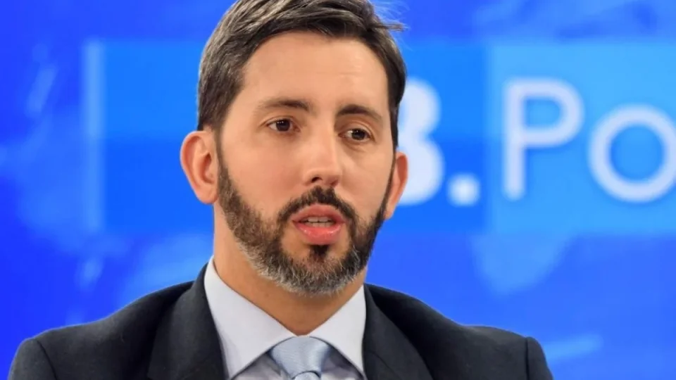 PSOL e Rede oficializam candidaturas no DF, anunciam apoio a Leandro Grass e entregam carta de compromisso político