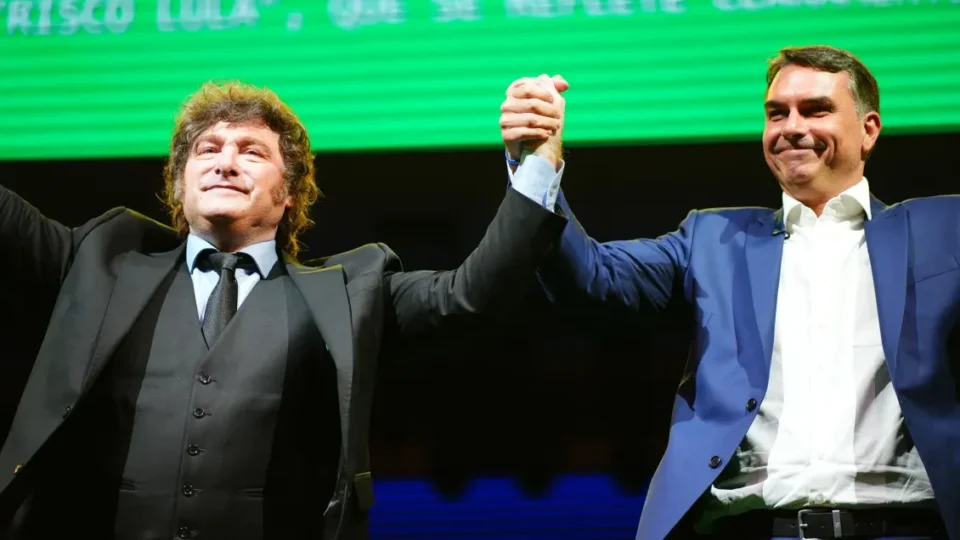 Chanceler argentino reitera apoio a Flávio Bolsonaro e descarta rompimento diplomático com o Brasil