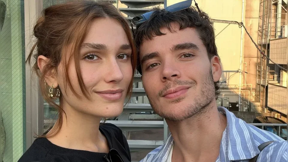 Sasha é surpreendida pelo marido no aniversário e presente chama atenção