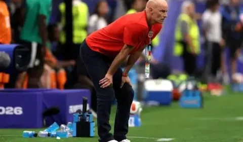 Técnico da Noruega manda recado a Ancelotti após classificação: “Estamos chegando”