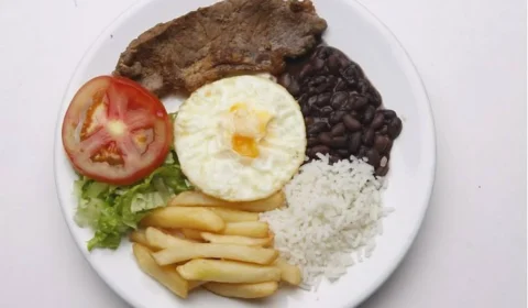 Preço do prato feito sobe no Brasil mesmo com desaceleração da inflação
