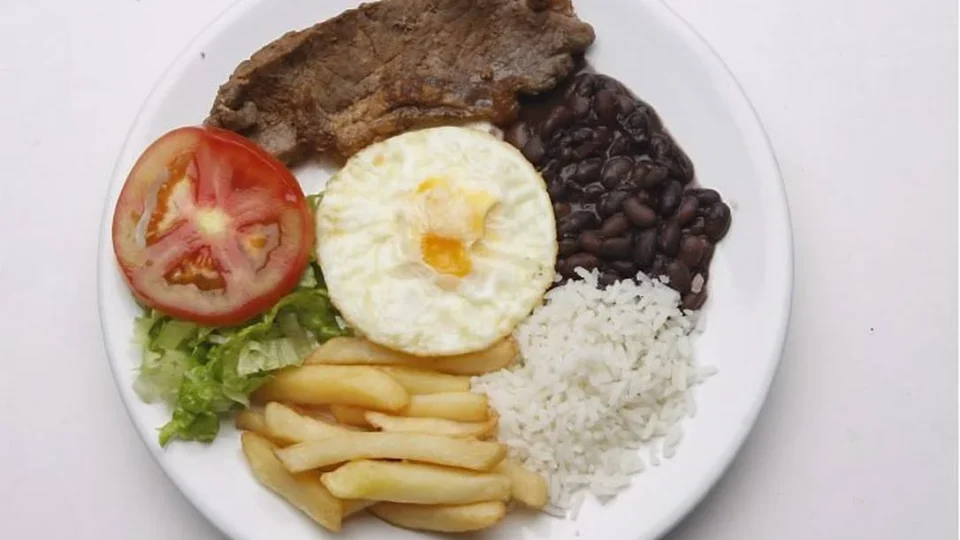 Preço do prato feito sobe no Brasil mesmo com desaceleração da inflação