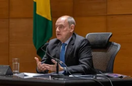 Disputa pela sucessão no Rio expõe virada de Ricardo Couto