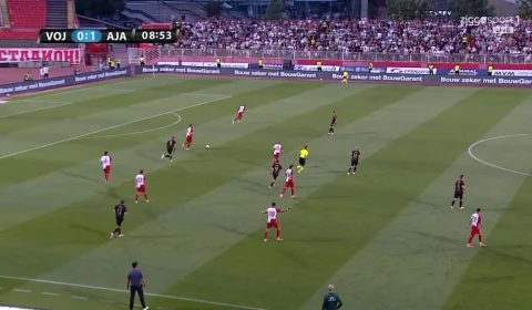 Erro no escudo do Ajax irrita torcida no jogo da Liga da Conferência