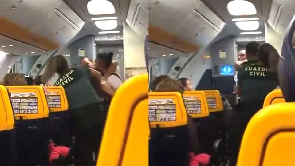 Mulher conta como segurou o marido pelas pernas após passageiro ser parcialmente sugado para fora de avião