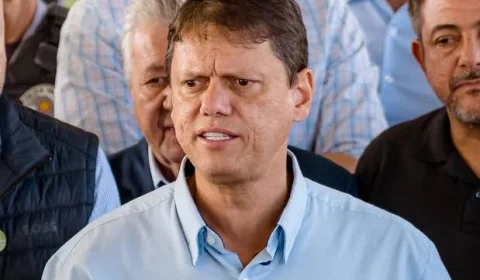 MPF arquiva definitivamente denúncia que ligava Tarcísio de Freitas ao PCC por falta de provas