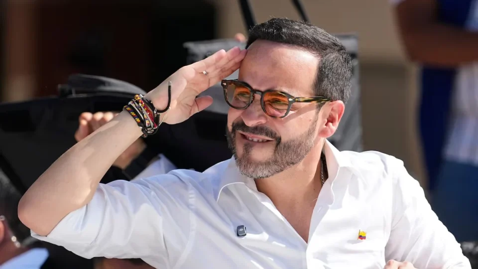 Colômbia: presidente eleito, Abelardo anuncia rompimento imediato com Cuba e Nicarágua