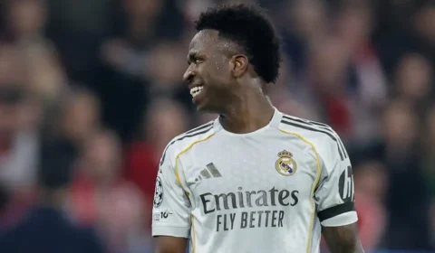 “Sou madridista de corpo e alma”, diz Vini Jr após renovar com o Real Madrid