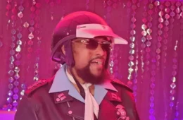 Morre Victor Willis, cantor do Village People e voz do sucesso mundial ‘YMCA’, aos 74 anos