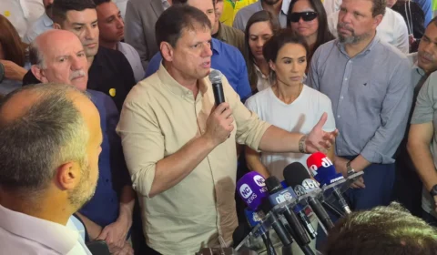 Tarcísio de Freitas rebate ataques e define estratégia para concessões do Metrô de São Paulo