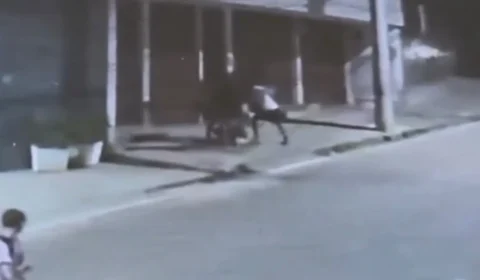 Adolescente é espancado após sair da escola em MG