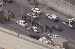 Policial civil baleado durante emboscada na Avenida Brasil morre no hospital; veja as imagens