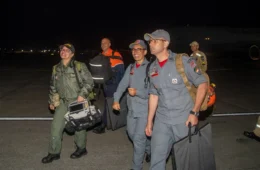 Bombeiros paulistas retornam ao Estado após missão humanitária na Venezuela