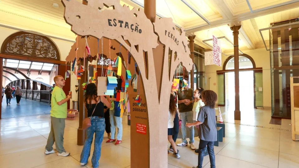 Museu da Língua Portuguesa promove programação especial de férias com poesia, música e atividades gratuitas para crianças