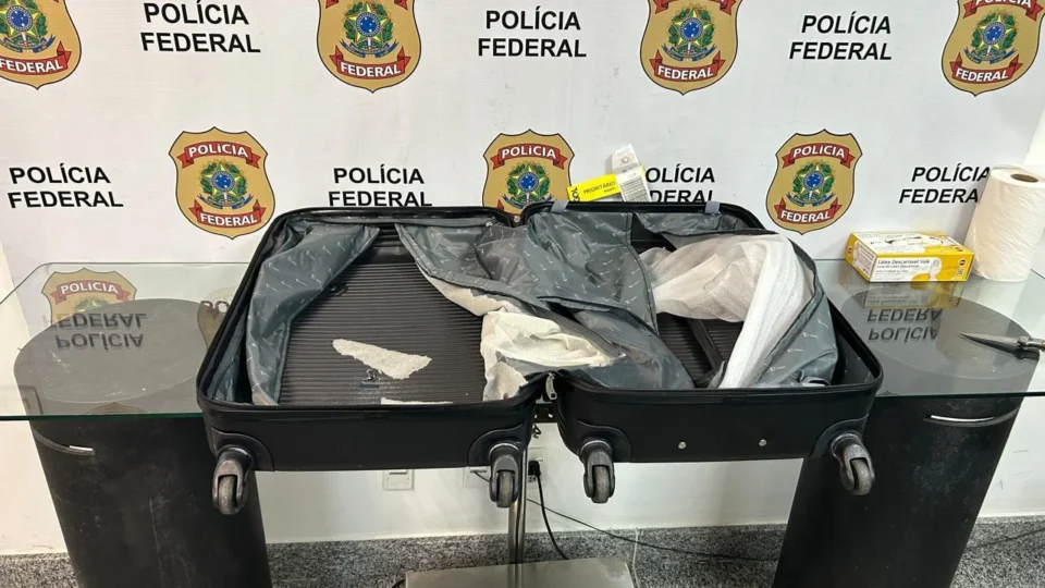 Mala com cocaína é descoberta pela PF antes de voo para a Tailândia