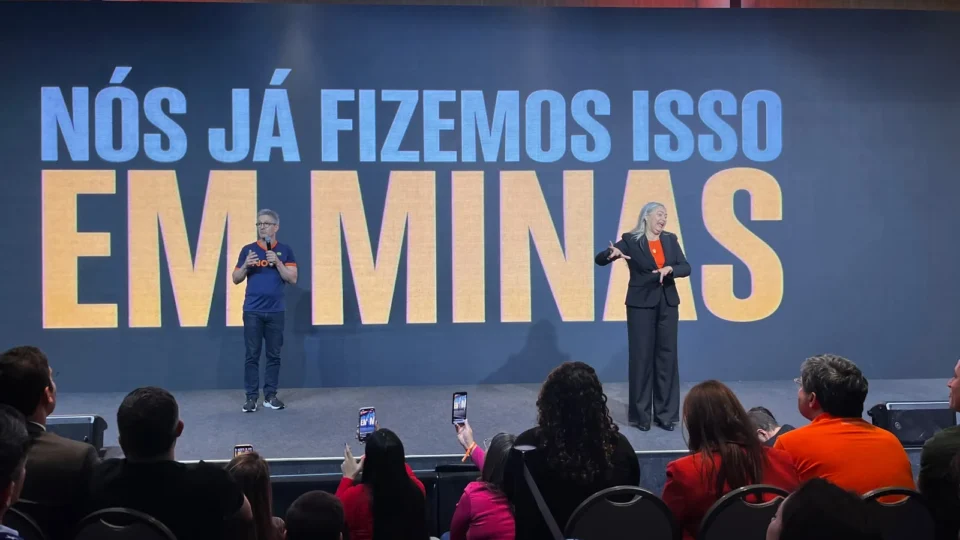“O Brasil não aguenta mais quatro anos de cotas”, afirma Zema durante encontro nacional do Novo